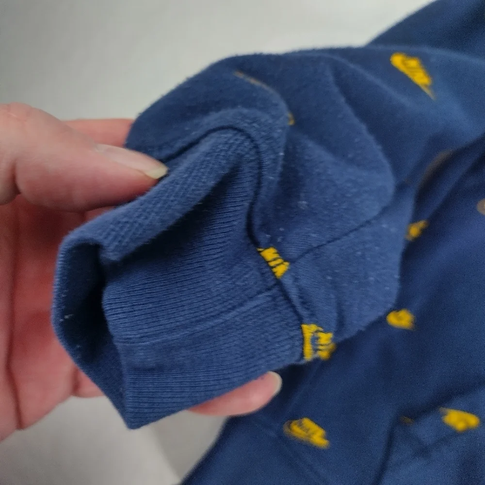 Nike Kids Size 3-4 Years Logo Hoodie Pullover